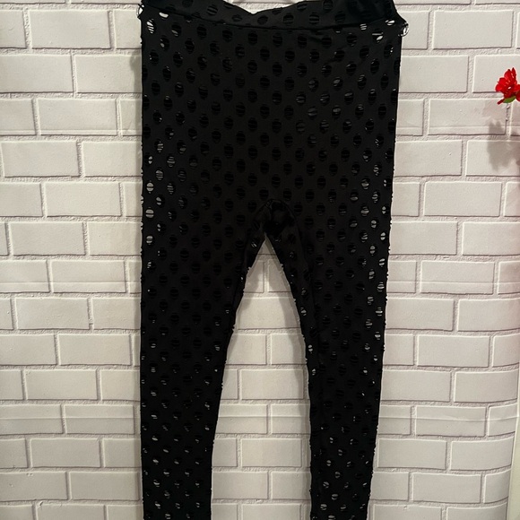 BLUSH MARK Women's Perforated Sleeveless Turtleneck Top & pants black  /M - Picture 10 of 13